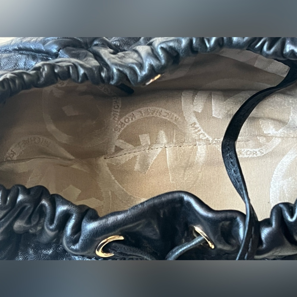 Preowned Michael Kors Mk Drawstring Baguette Bag … - image 8